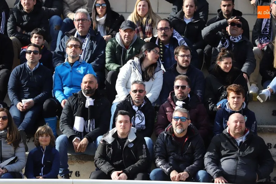 Foto 7 - La afici&oacute;n de Unionistas vibra con su equipo con el Alav&eacute;s &lsquo;B&rsquo;