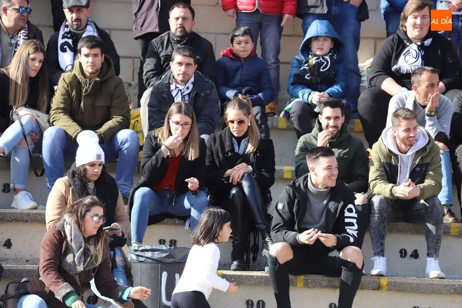 Foto 11 - La afici&oacute;n de Unionistas vibra con su equipo con el Alav&eacute;s &lsquo;B&rsquo;