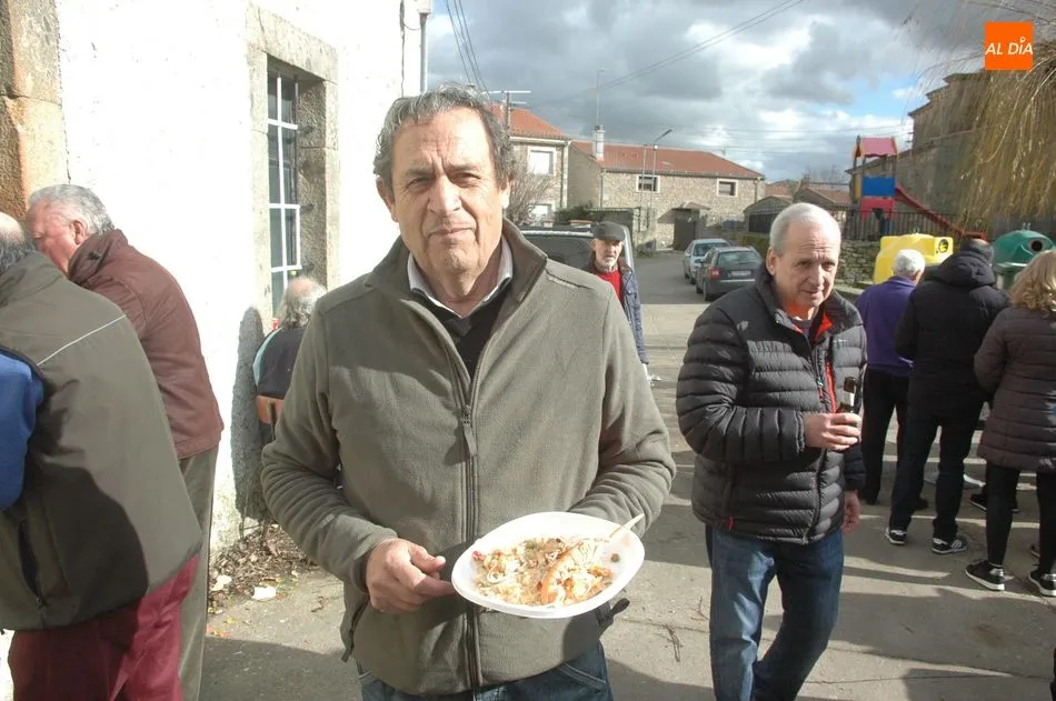 Foto 4 - Escuernavacas despide sus fiestas con una rica paellada  