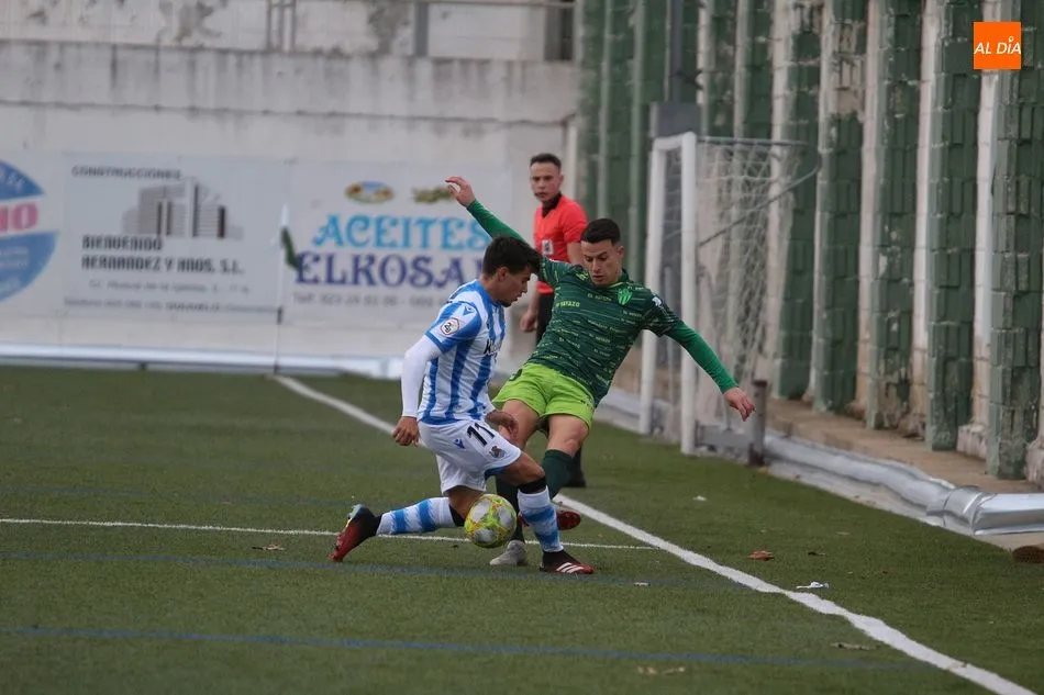 Foto 10 - Un Guijuelo en clara mejor&iacute;a vence con autoridad a la Real Sociedad B (3-0)