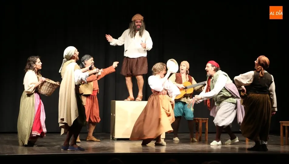 Buen trabajo del grupo madrileño Los Hojalata con tres entremeses de Cervantes / CORRAL