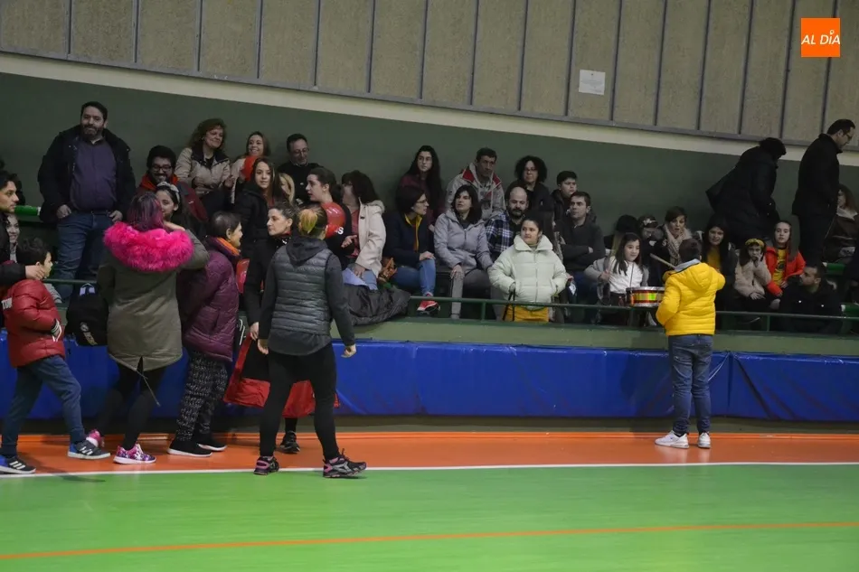 Foto 2 - El III Alev&iacute;n A se toma la revancha en el derby fratricida del Club en medio de un ambientazo  