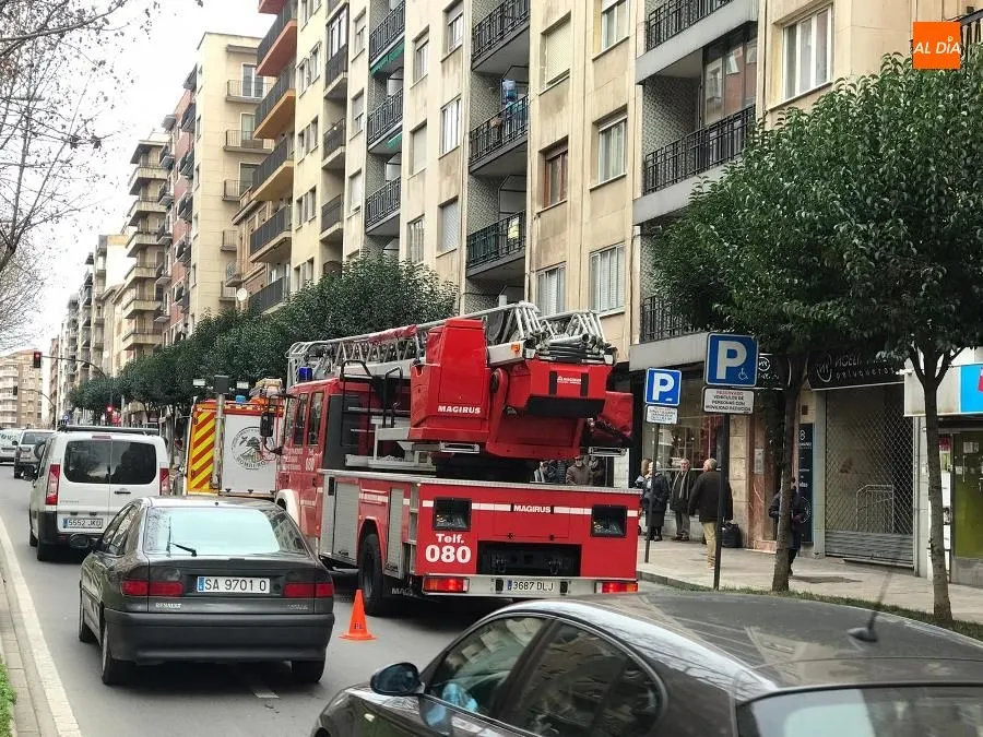 Foto 4 - El incendio de una caldera moviliza dos dotaciones de Bomberos en la avenida de Portugal