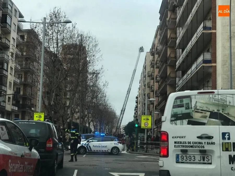 Foto 6 - El incendio de una caldera moviliza dos dotaciones de Bomberos en la avenida de Portugal