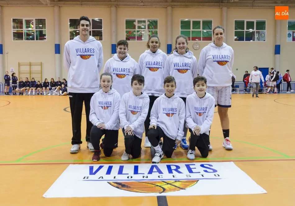 Foto 10 - Gran presentaci&oacute;n de los equipos de Villares de la Reina