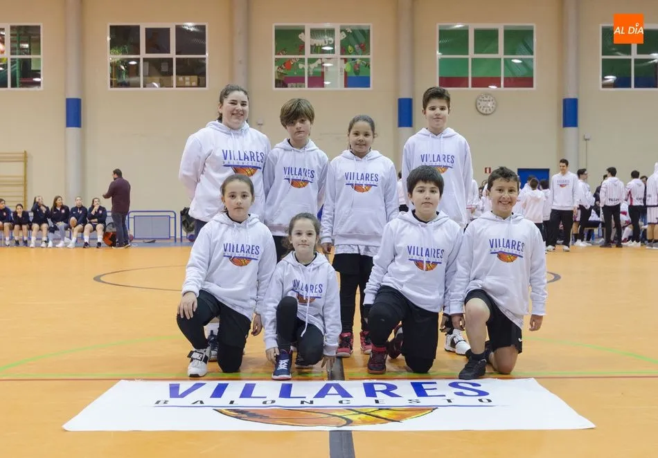 Foto 5 - Gran presentaci&oacute;n de los equipos de Villares de la Reina