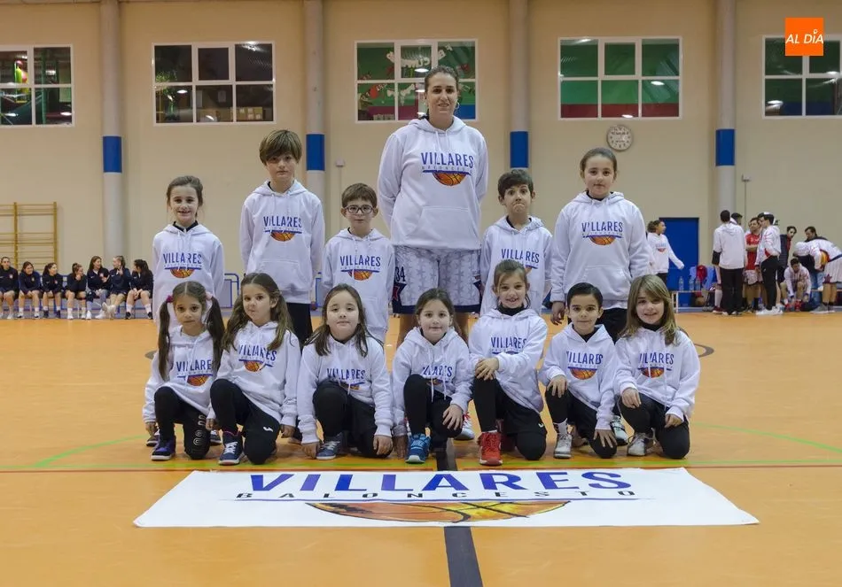 Foto 4 - Gran presentaci&oacute;n de los equipos de Villares de la Reina