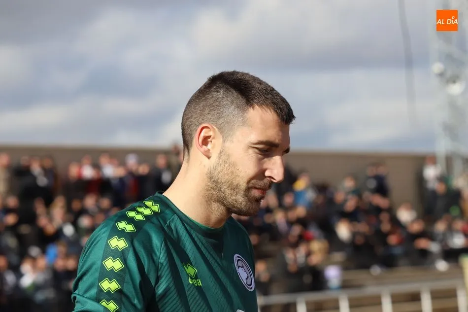 Mario Fernández, tras ver la cartulina roja