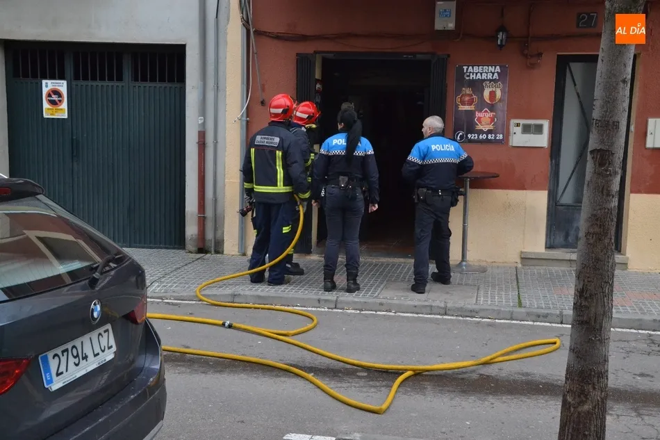 Foto 3 - La chimenea del bar de la calle C&aacute;rcabas vuelve a provocar la movilizaci&oacute;n de los Bomberos  