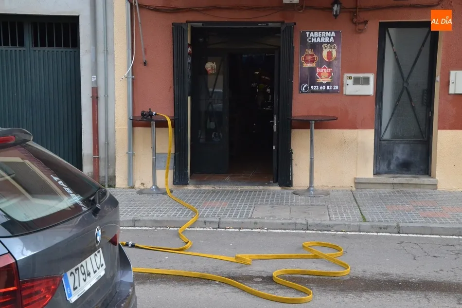 Foto 5 - La chimenea del bar de la calle C&aacute;rcabas vuelve a provocar la movilizaci&oacute;n de los Bomberos  