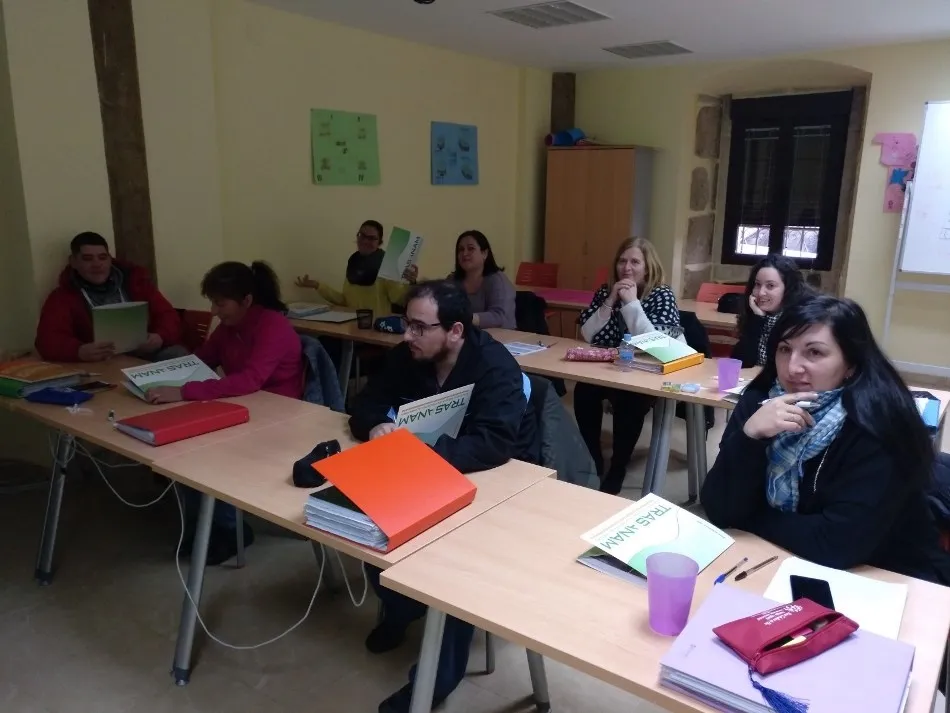 Foto 3 - Los alumnos de &lsquo;El SAD en Alto &Aacute;gueda&rsquo; obtienen el carnet de manipulador de alimentos  