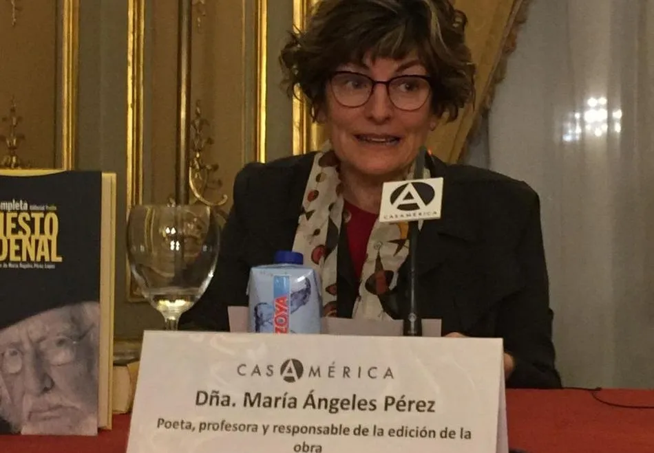 Ernesto  Cardenal celebró su 95 cumpleaños con María Ángeles Pérez López  