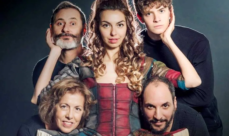 Protagonistas de esta obra única, creada en verso a la manera de los grandes autores del Siglo de Oro