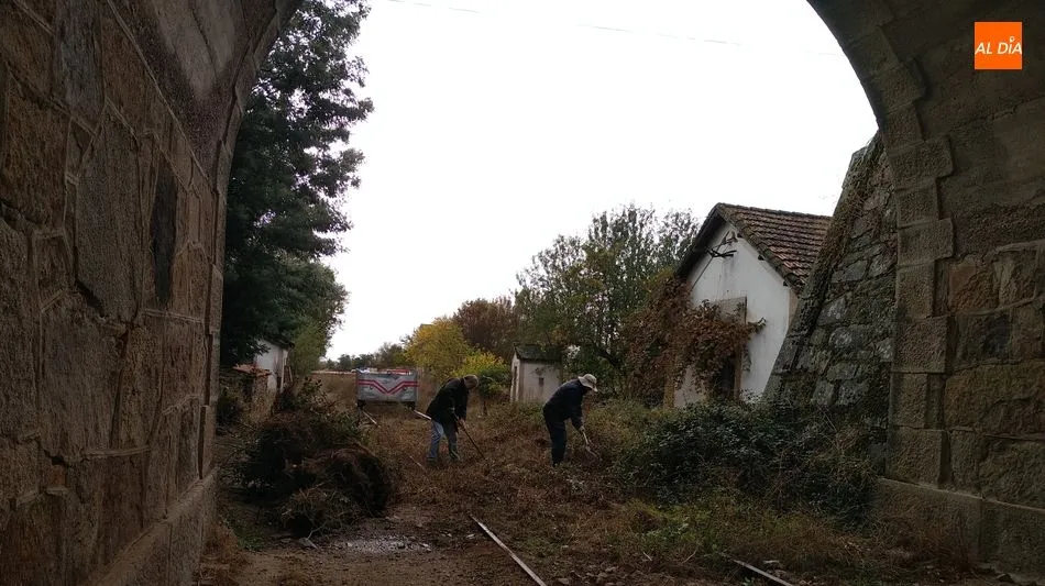 Además de la vía, Cs pide la cesión de uso de los edificios comprendidos en el tramo desde La Fregeneda a La Fuente de San Esteban