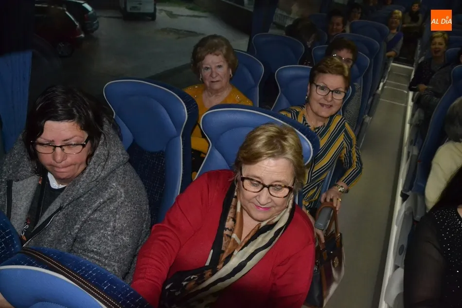 Foto 8 - Una treintena de personas viaja desde Ciudad Rodrigo al programa &lsquo;S&aacute;lvame&rsquo;  