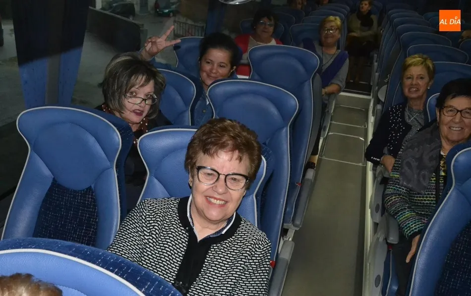 Foto 6 - Una treintena de personas viaja desde Ciudad Rodrigo al programa &lsquo;S&aacute;lvame&rsquo;  
