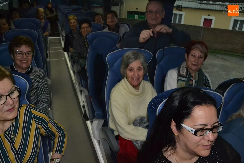 Foto 7 - Una treintena de personas viaja desde Ciudad Rodrigo al programa &lsquo;S&aacute;lvame&rsquo;  