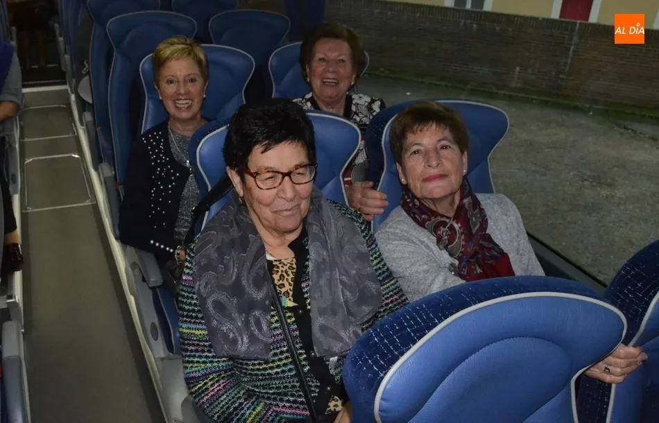 Foto 5 - Una treintena de personas viaja desde Ciudad Rodrigo al programa &lsquo;S&aacute;lvame&rsquo;  