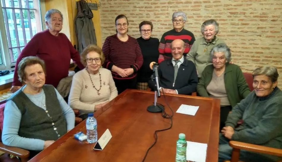 Las integrantes de El Puente Radio entrevistan a Sertorio González  