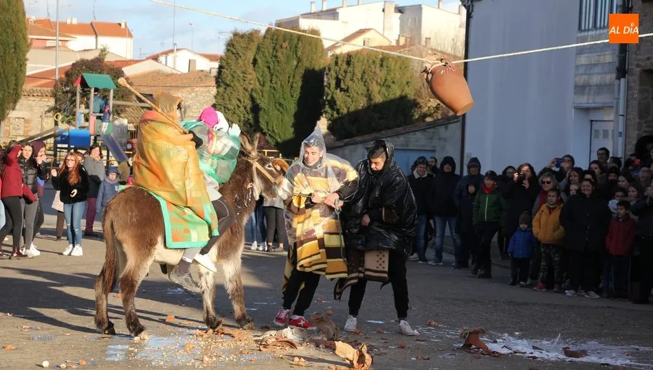 Rotura de cántaros de los quintos de 2019 / MARIBEL