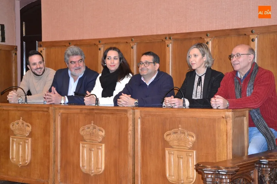 Azahara Martín renuncia a su acta de concejal  