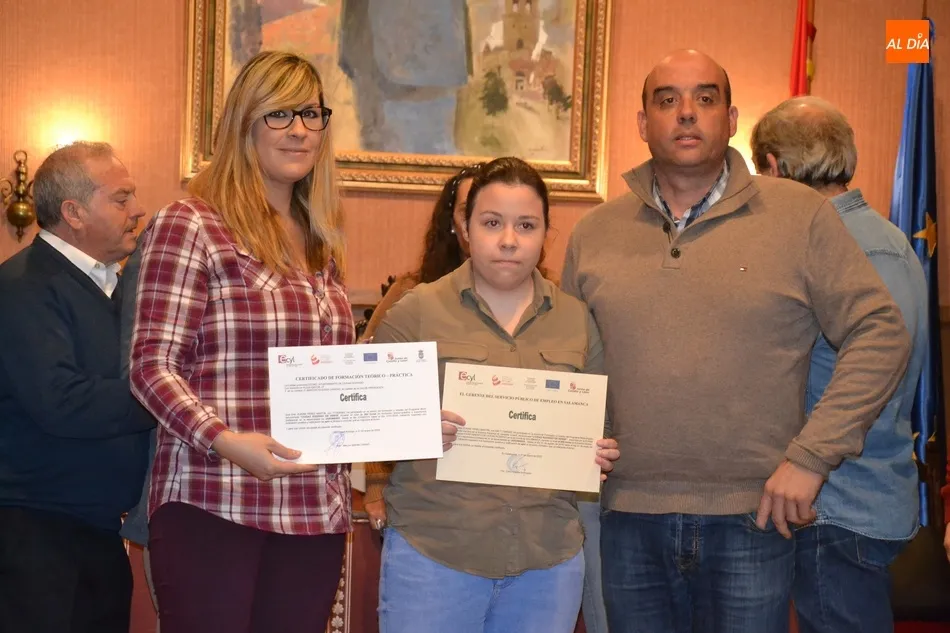 Foto 6 - Entregados los diplomas a los 7 alumnos de la acci&oacute;n &lsquo;Ciudad Rodrigo en Verde&rsquo;  