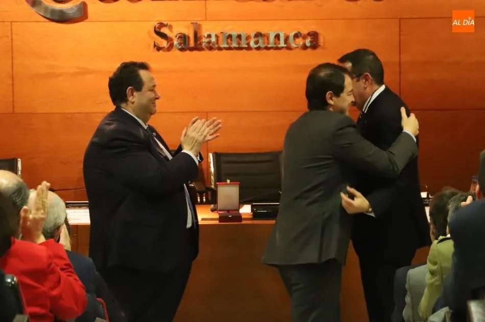 Foto 6 - Ma&ntilde;ueco elogia el papel dinamizador de las c&aacute;maras&nbsp;y les tiende la mano &ldquo;para ayudar a que se...