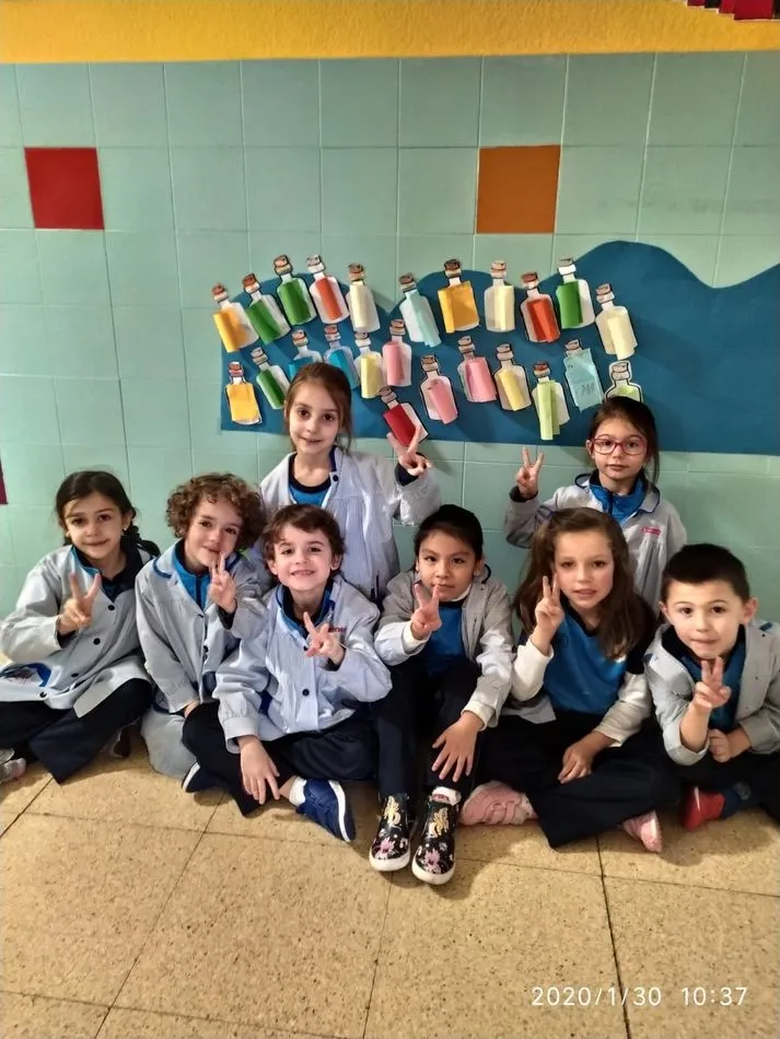 Foto 3 - El San Juan Bosco celebra el D&iacute;a de la Paz, &lsquo;visita&rsquo; Escocia y viaja al Museo de Automoci&oacute;n  