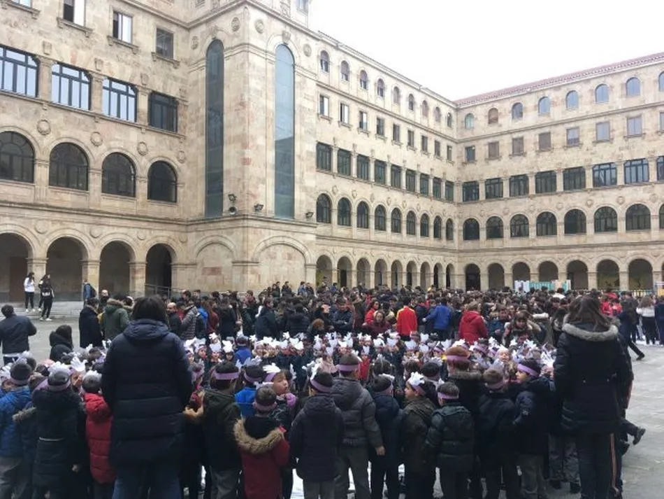 Foto 2 - D&iacute;a &lsquo;Por la Paz y No Violencia&rsquo; en el Colegio Calasanz  