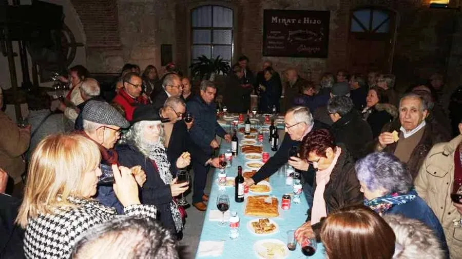 Foto 6 - El alcalde de Salamanca se une al D&iacute;a del socio y del jubilado de la empresa Mirat