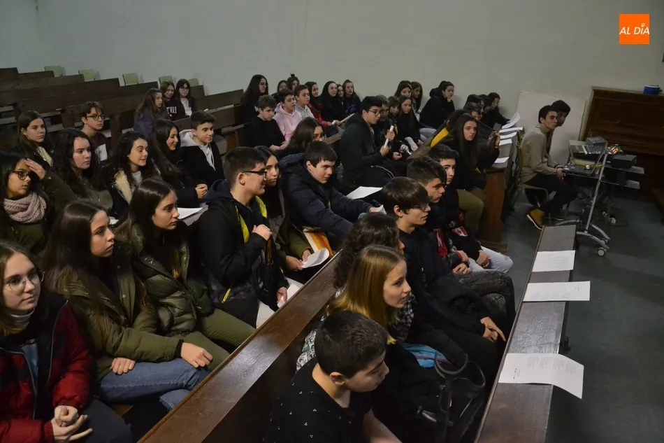 Foto 5 - El IES Fray Diego recibe a la secci&oacute;n biling&uuml;e del IES Sierra de Santa B&aacute;rbara de Plasencia  