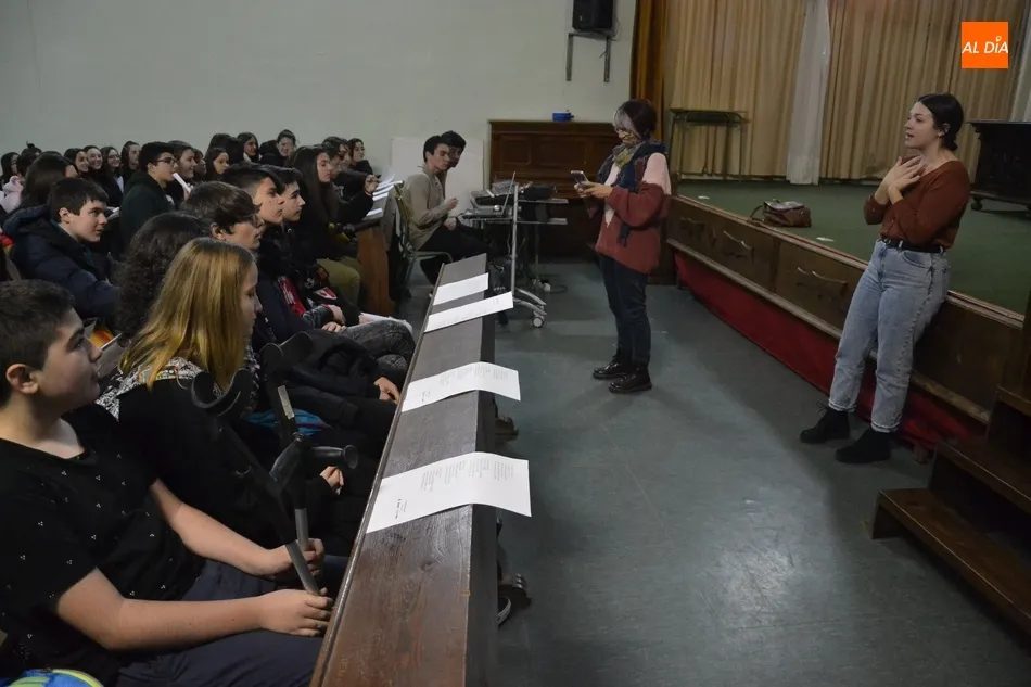 Foto 4 - El IES Fray Diego recibe a la secci&oacute;n biling&uuml;e del IES Sierra de Santa B&aacute;rbara de Plasencia  