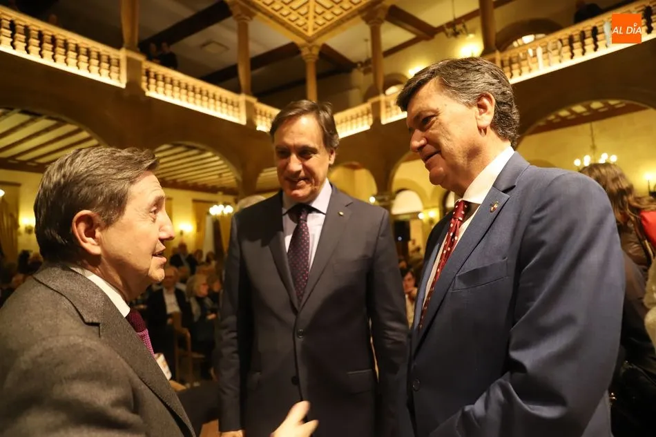 Foto 11 - Federico Jim&eacute;nez Losantos destaca en los III Premios Salvar el Archivo de Salamanca