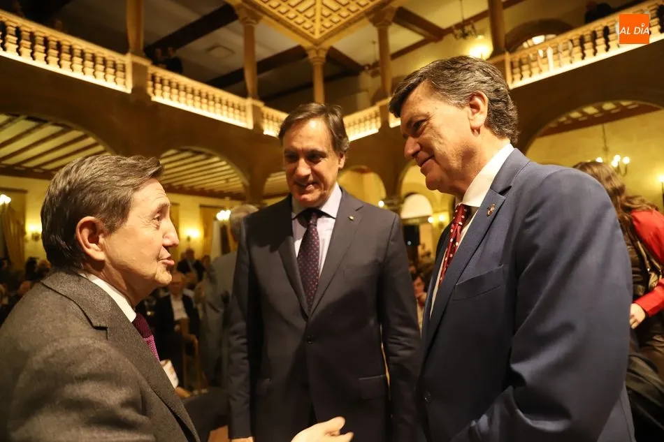 Foto 6 - Federico Jim&eacute;nez Losantos destaca en los III Premios Salvar el Archivo de Salamanca