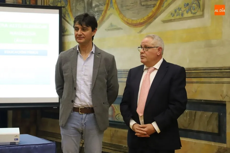 Foto 6 - ANPE da la bienvenida a los nuevos profesores y homenajea a los que se jubilan