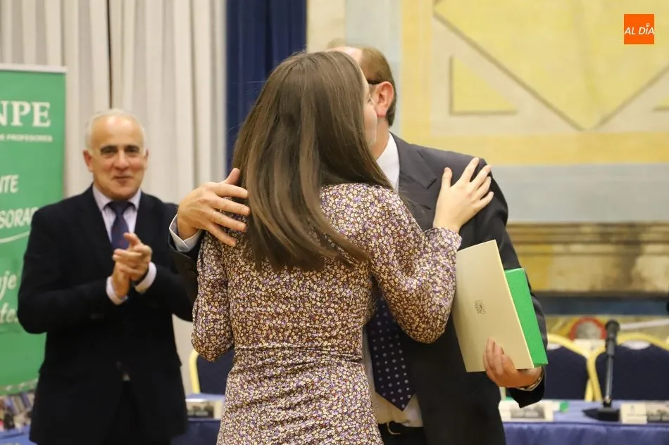 Foto 4 - ANPE da la bienvenida a los nuevos profesores y homenajea a los que se jubilan