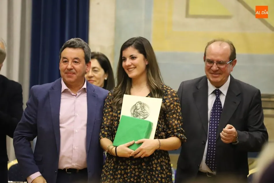 Foto 3 - ANPE da la bienvenida a los nuevos profesores y homenajea a los que se jubilan