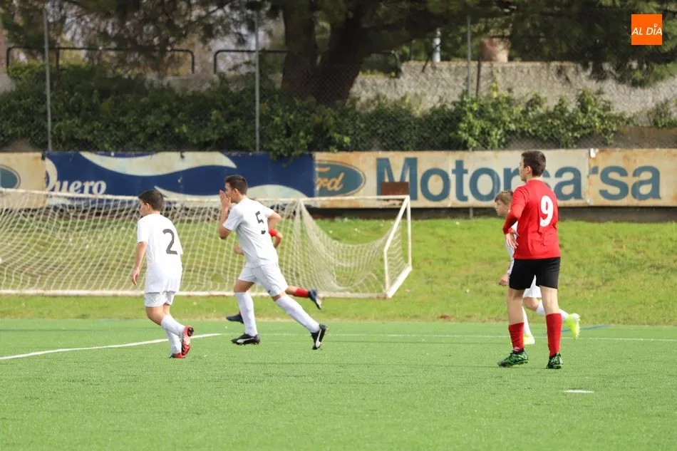 Foto 2 - El Salamanca UDS &lsquo;C&rsquo; &ndash;&nbsp;Alba de Tormes de Tercera Infantil, un partido de casi 300 goles