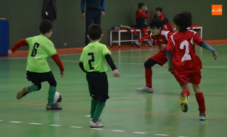 Foto 7 - Los benjamines de los Juegos Escolares disfrutan en Conde de Fox&aacute; de una nueva jornada de...