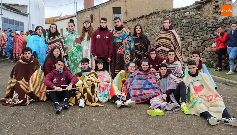 Los quinto de 2020 no pasaron inadvertidos por las calles de Vitigudino / CORRAL