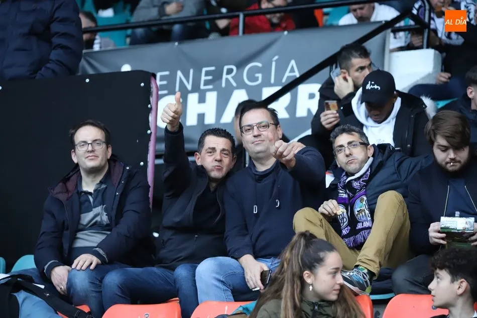 Foto 11 - El Helm&aacute;ntico no defrauda en su cita con el Salamanca UDS y muestra su apoyo al equipo