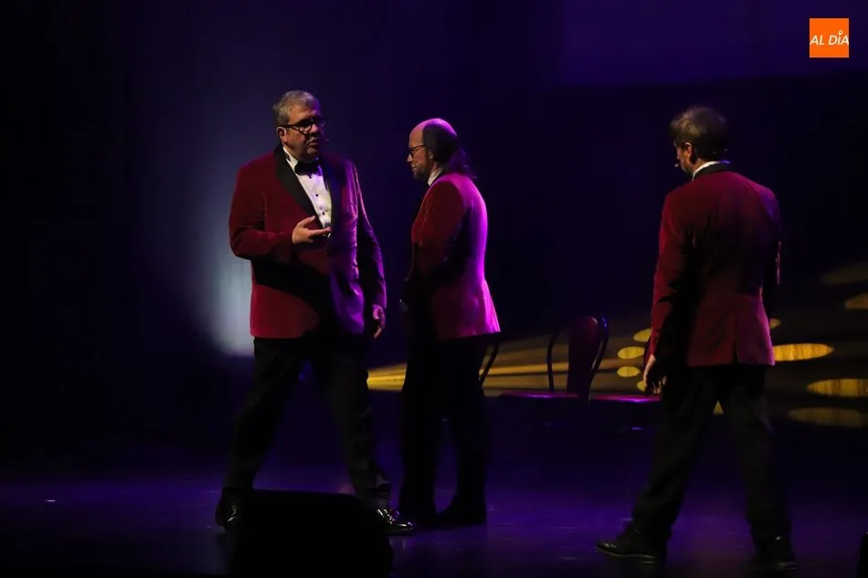 Foto 6 - Derroche de humor de Mota, Segura y Flo para conquistar al p&uacute;blico