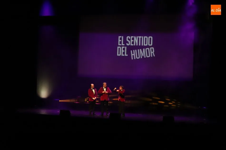 Foto 4 - Derroche de humor de Mota, Segura y Flo para conquistar al p&uacute;blico