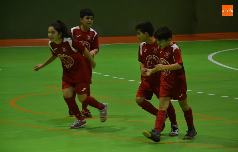Foto 5 - #M [1|2 FEB] El Cadete A y el Infantil del III Columnas dan buena cuenta de La Ba&ntilde;eza  