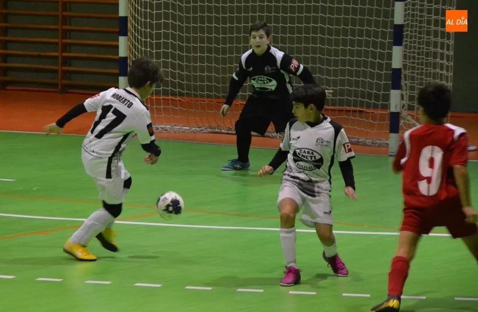 Foto 3 - #M [1|2 FEB] El Cadete A y el Infantil del III Columnas dan buena cuenta de La Ba&ntilde;eza  