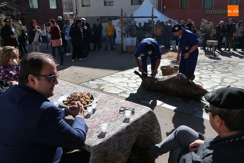 Foto 4 - Juli&aacute;n Ramos, matancero de honor en la jornada inaugural de la Matanza de Guijuelo