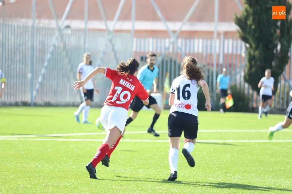 Foto 9 - Goleada del Salamanca UDS Femenino al San P&iacute;o X para recuperar sensaciones (7-2)