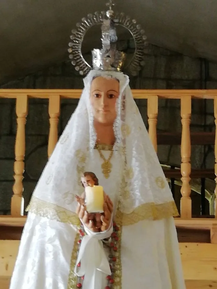 Foto 10 - Los vecinos de Encinasola de los Comendadores vuelven a festejar las Candelas  