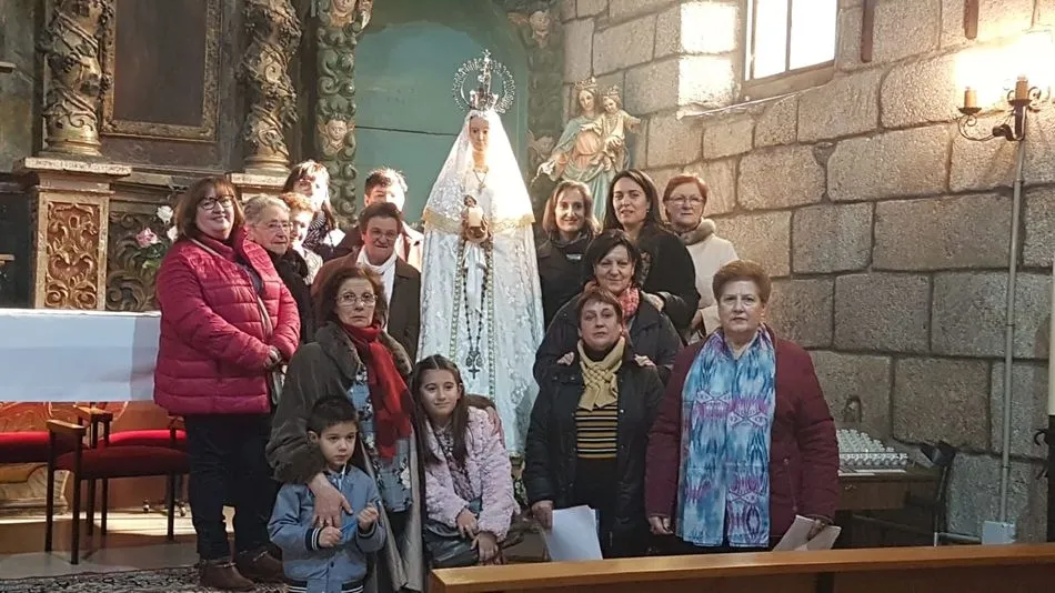 Foto 6 - Los vecinos de Encinasola de los Comendadores vuelven a festejar las Candelas  