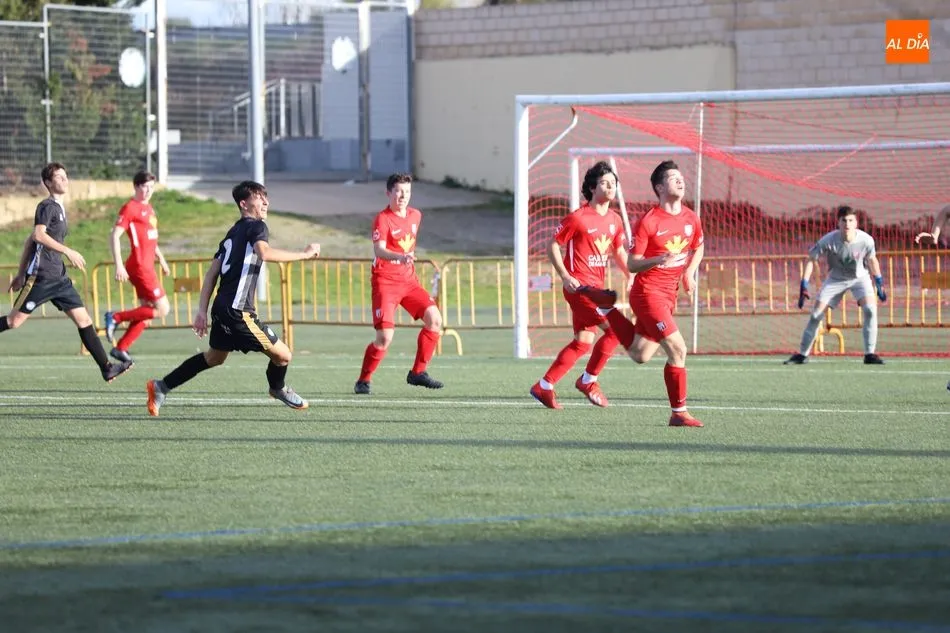 Foto 2 - Resultados, clasificaciones e im&aacute;genes del f&uacute;tbol base regional